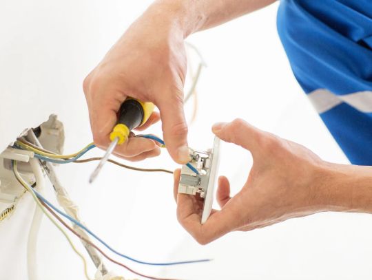 Electrical Contractor: Roles, Responsibilities